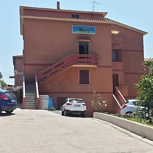 Nocleg ze śniadaniem Tra Rocce E Mare, La Maddalena (Sassari)
